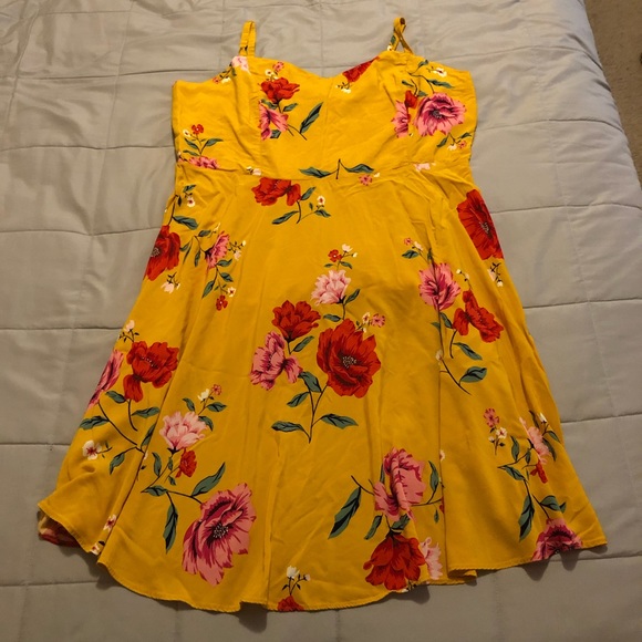 Old Navy Dresses & Skirts - Floral mustard color dress Size XXL Tall